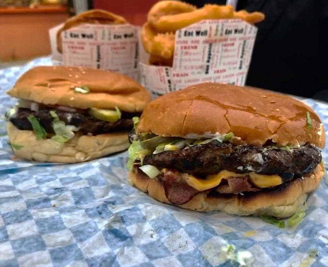 Harrys Drive-In - EatingYYZ